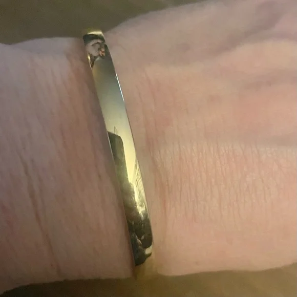 Kate Spade Heart of Gold Idiom bangle bracelet - Picture 8 of 8